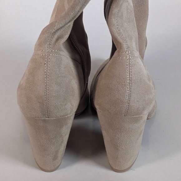 Dolce Vita Tan/Brown Ankle Boots. Size 8, slight heels for comfort - Picture 4 of 8